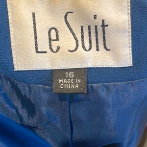 retro women’s business suit